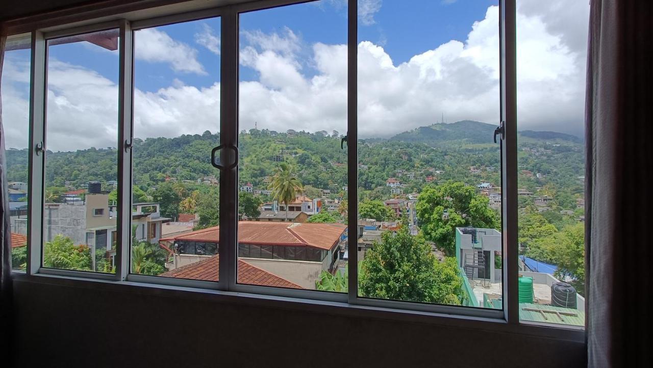 Smile Hub Kandy -Youth Hostel- Esterno foto