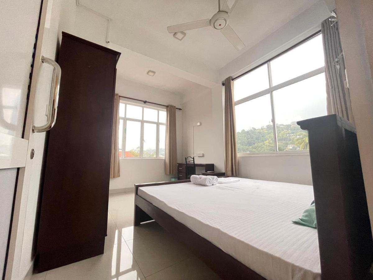Smile Hub Kandy -Youth Hostel- Esterno foto