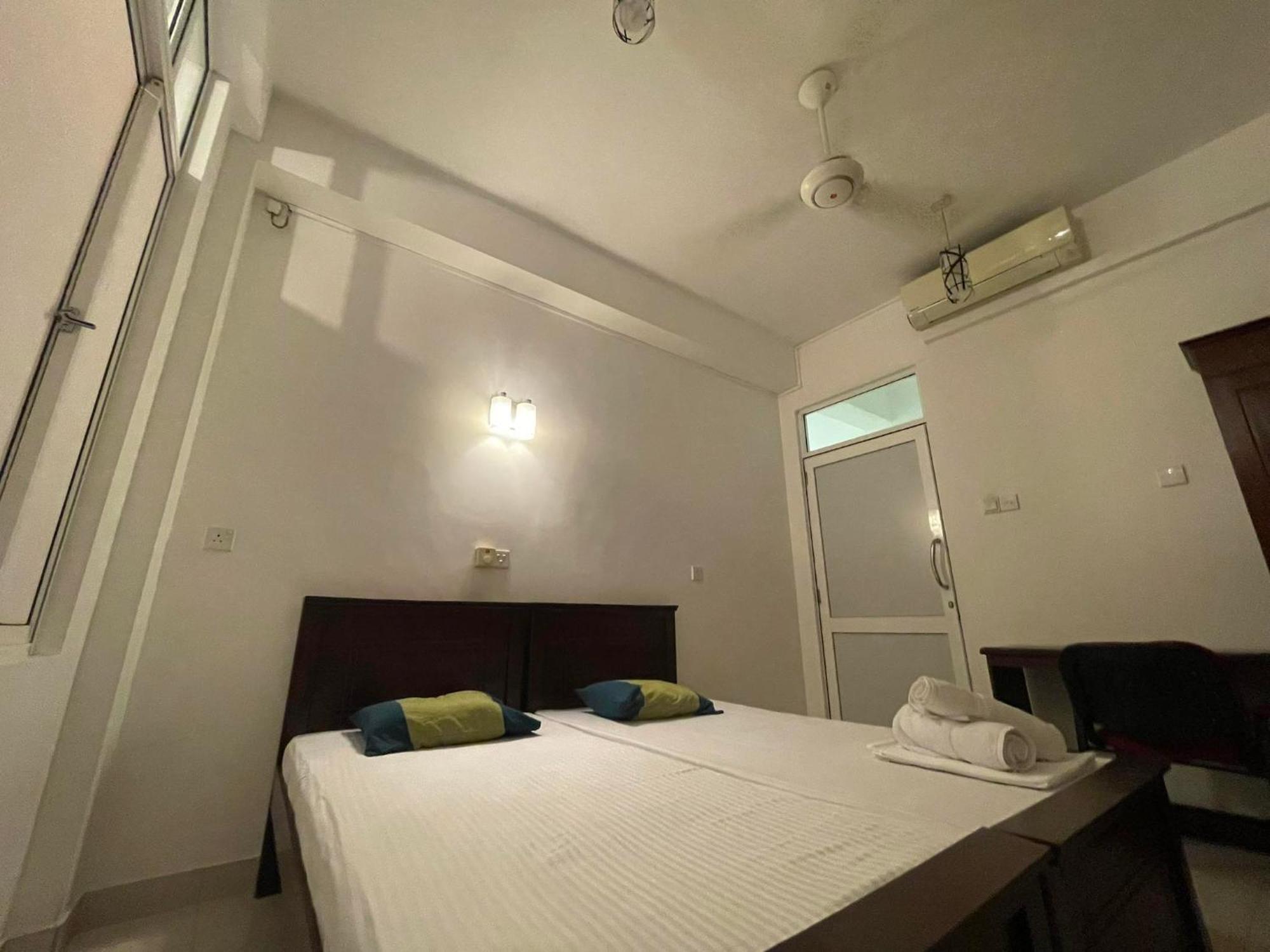 Smile Hub Kandy -Youth Hostel- Esterno foto